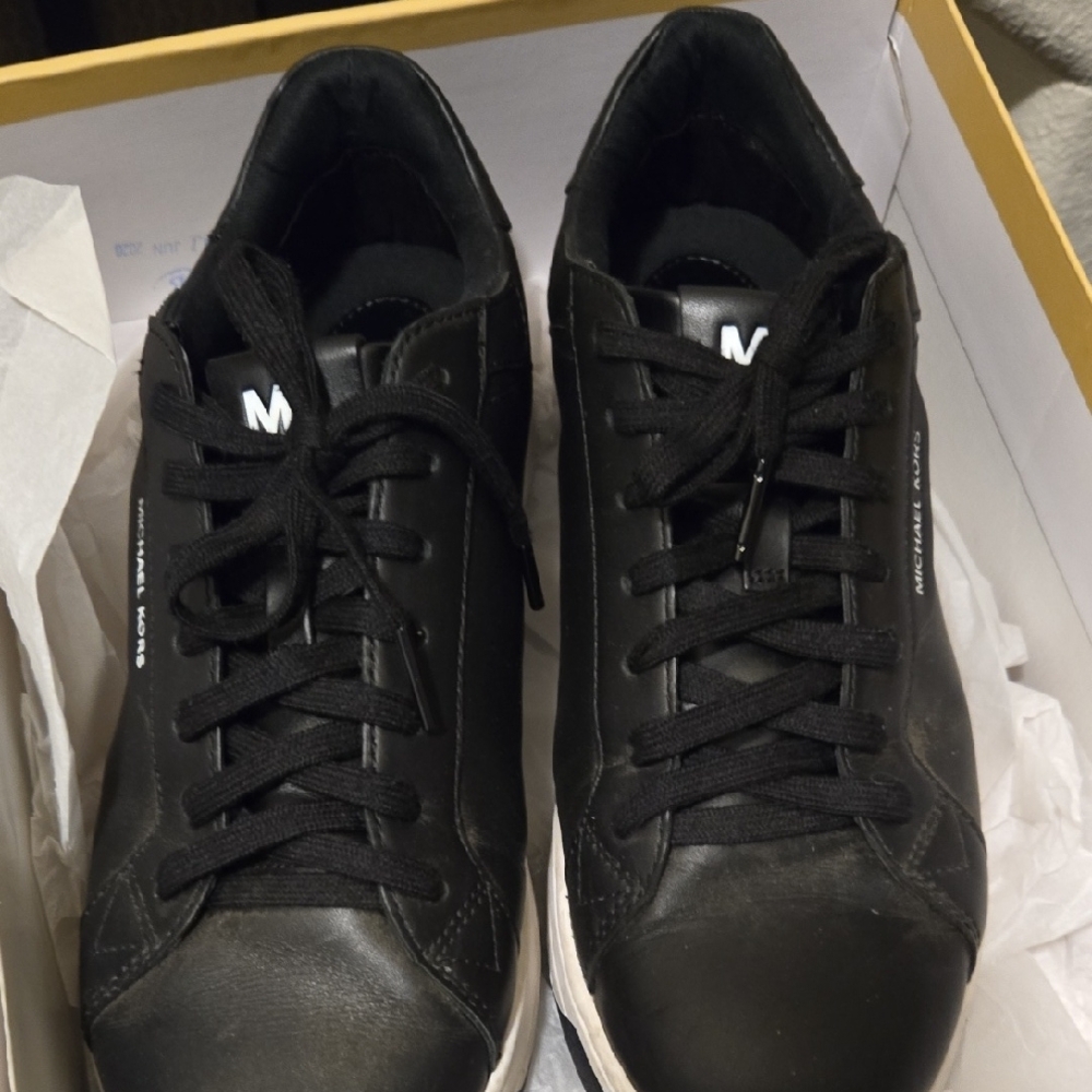 Michael Kors Black Sneakers Minimalist Design